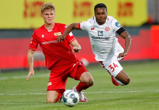 显然与离队 显然与离队