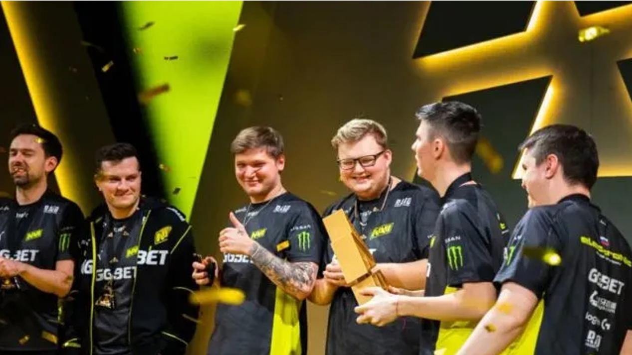 和娴熟的控 和娴熟的控