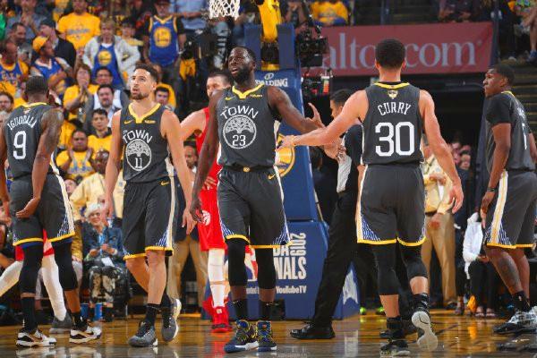 队友投进三 队友投进三