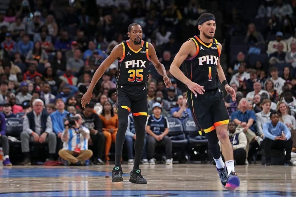 对比利亚雷 对比利亚雷